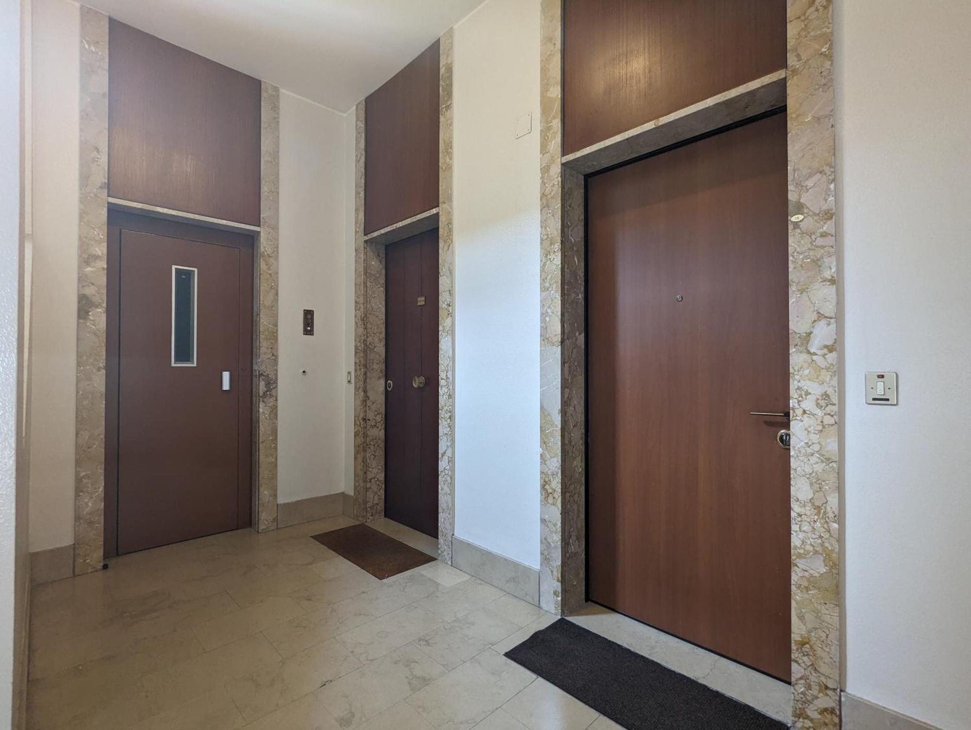 Big House-Private Parking-12" Walk From The Arena Apartment เวโรนา ภายนอก รูปภาพ