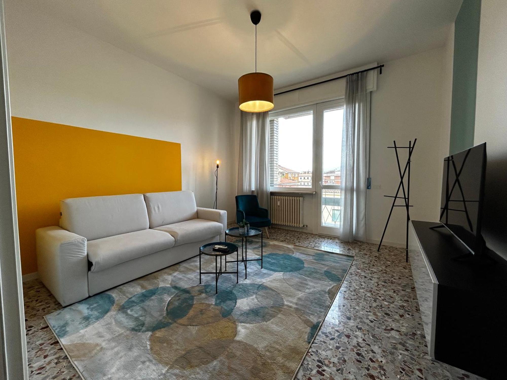 Big House-Private Parking-12" Walk From The Arena Apartment เวโรนา ภายนอก รูปภาพ