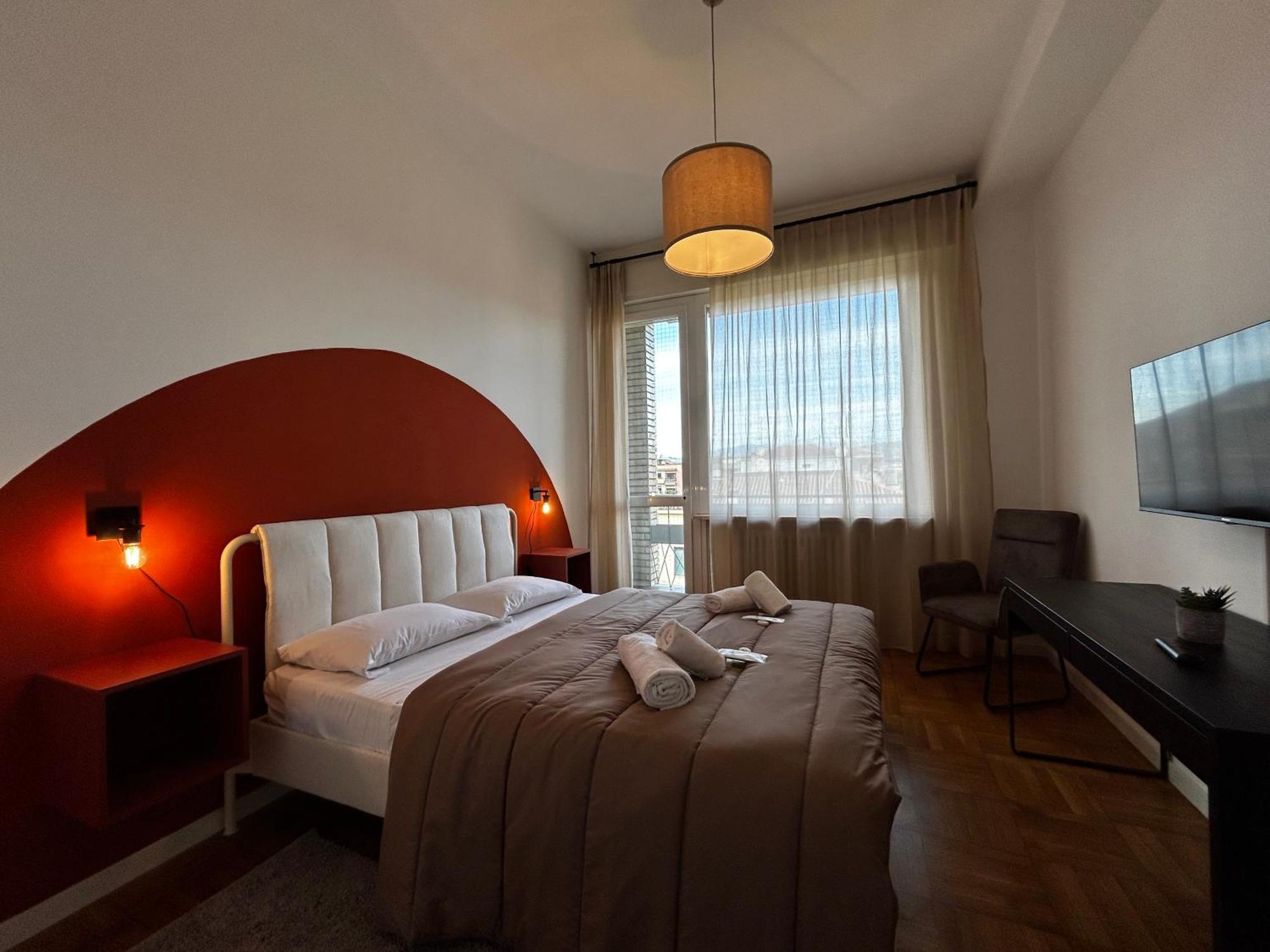 Big House-Private Parking-12" Walk From The Arena Apartment เวโรนา ภายนอก รูปภาพ