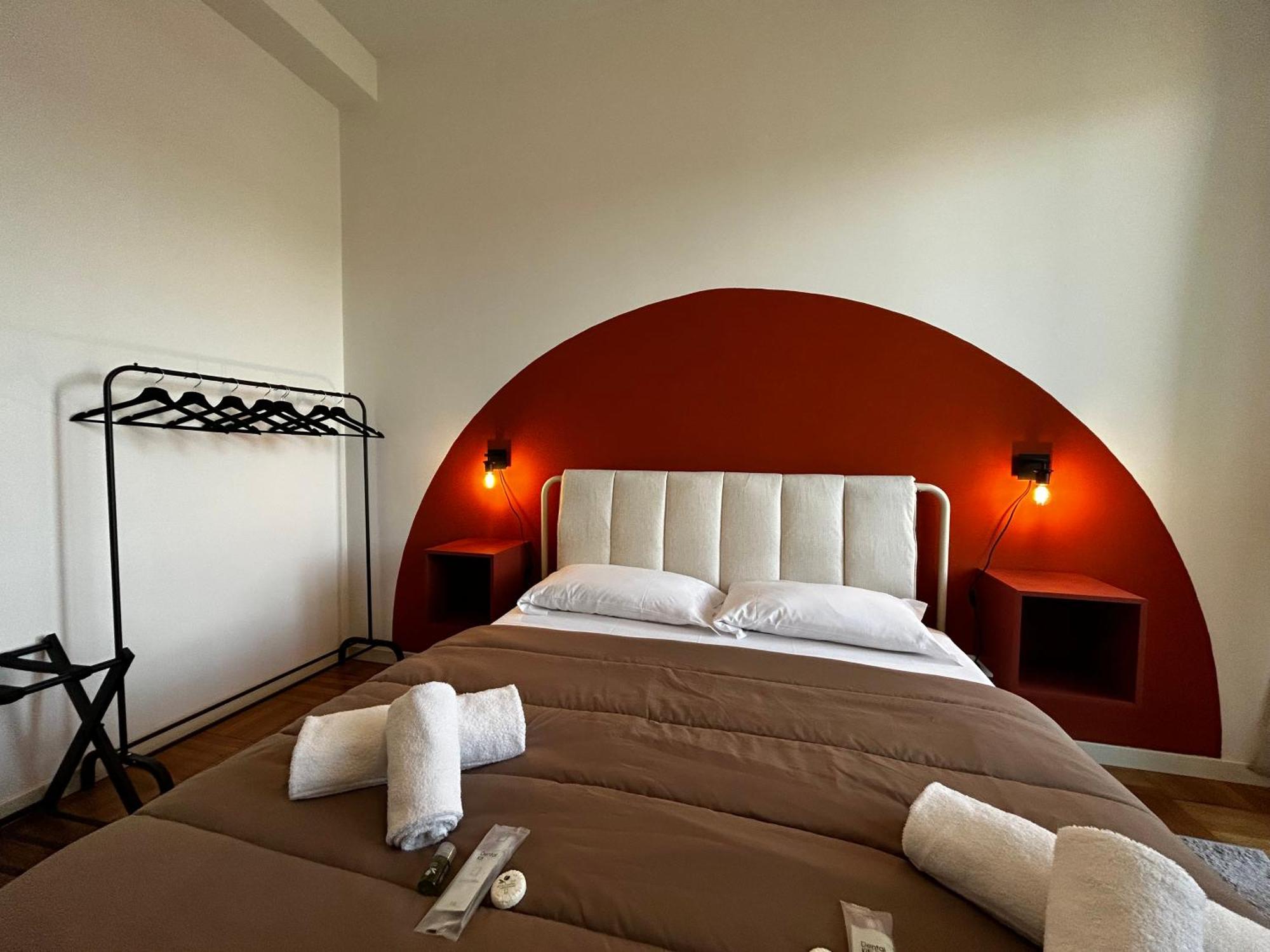 Big House-Private Parking-12" Walk From The Arena Apartment เวโรนา ภายนอก รูปภาพ