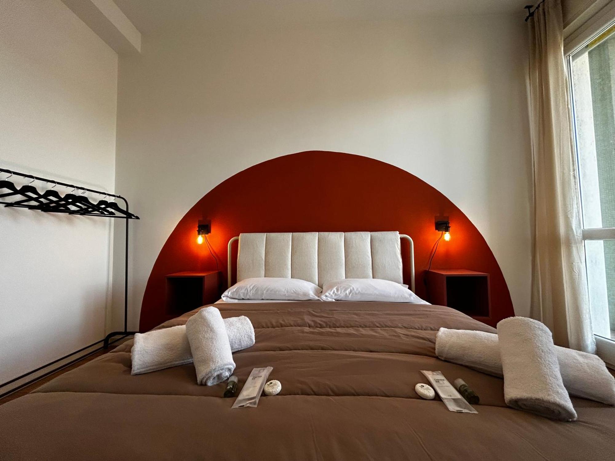 Big House-Private Parking-12" Walk From The Arena Apartment เวโรนา ภายนอก รูปภาพ